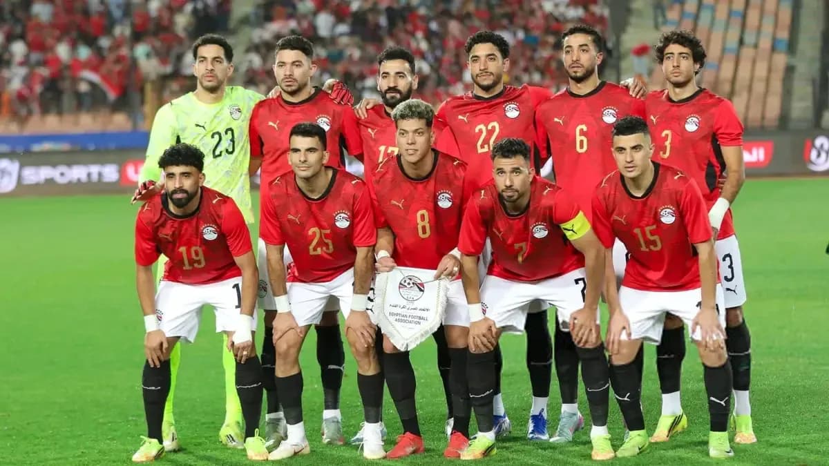 Equipo de Egipto posando antes del partido