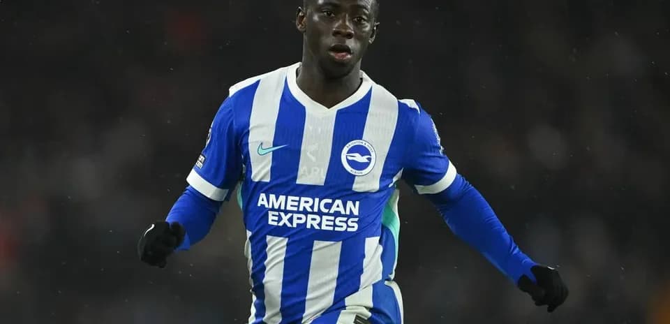 Jugador de Brighton celebrando en el campo de juego
