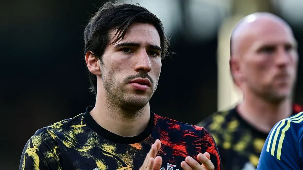 Jugador en uniforme durante calentamiento previo al partido