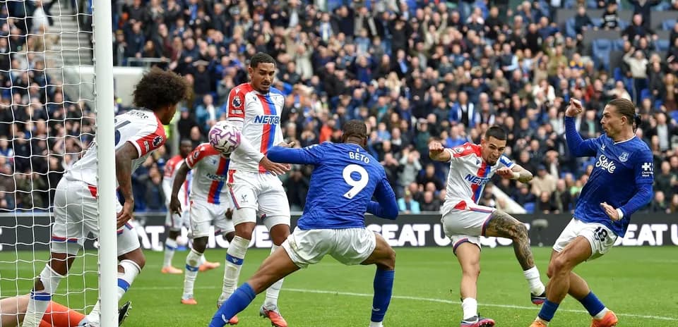 Acción del partido Crystal Palace vs Everton