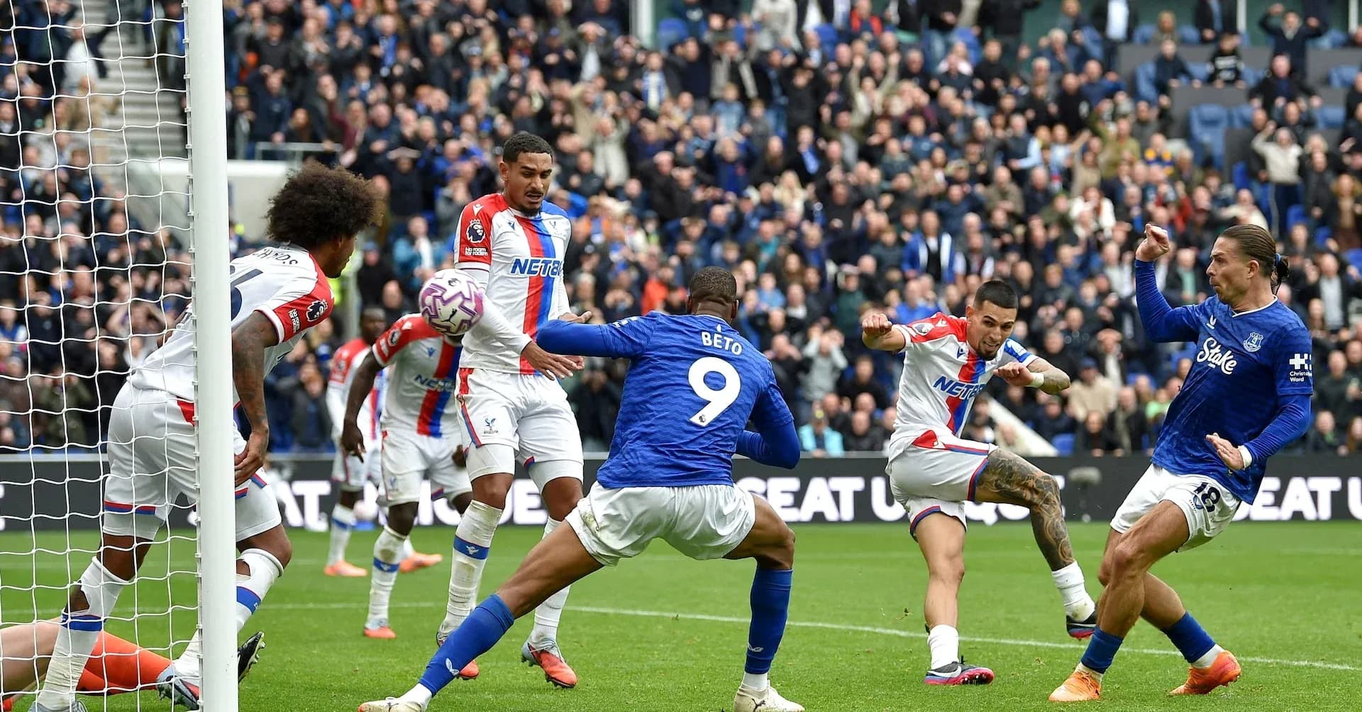 Acción del partido Crystal Palace vs Everton