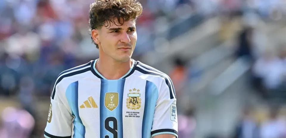 Jugador de Argentina en partido de fútbol