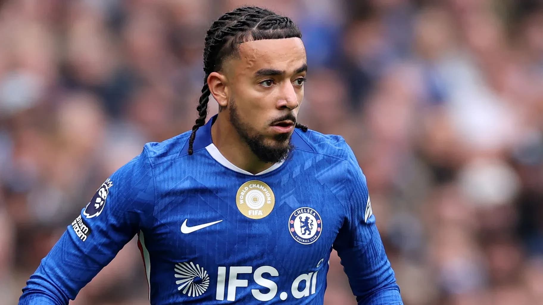 Jugador de Chelsea en acción durante un partido