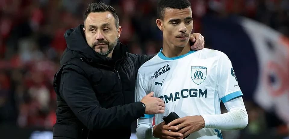 Entrenador y jugador del Olympique de Marsella tras el partido