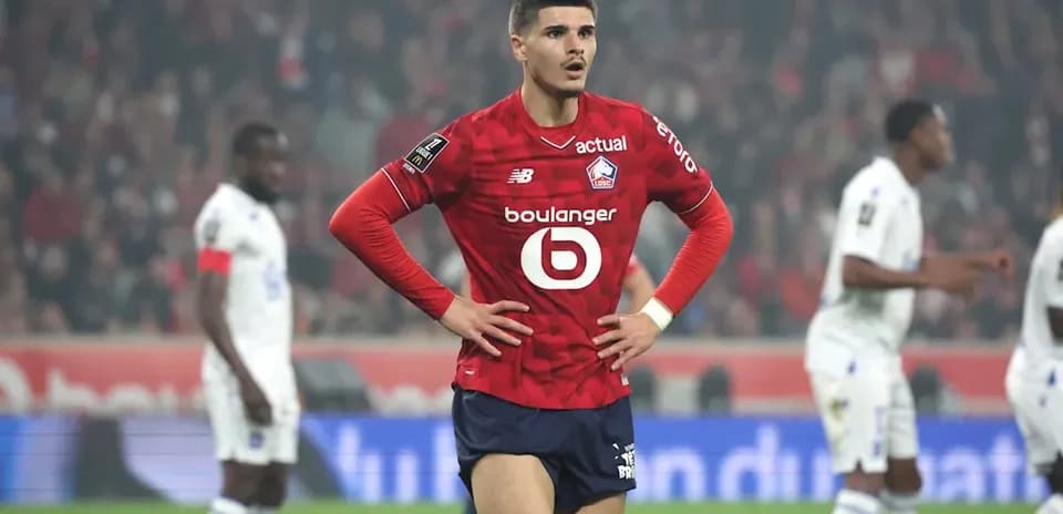 Jugador de Lille en acción durante el partido