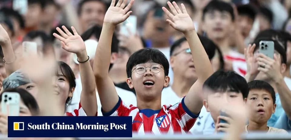 Aficionados animando en un evento deportivo