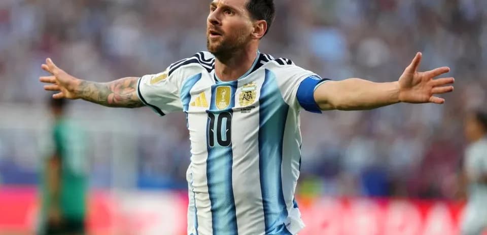 Lionel Messi celebrando un gol en partido