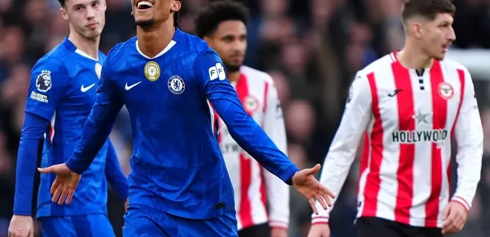 Jugadores de Chelsea celebrando un gol