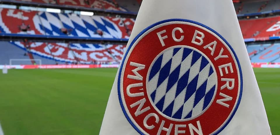Banderín de FC Bayern Múnich en el estadio