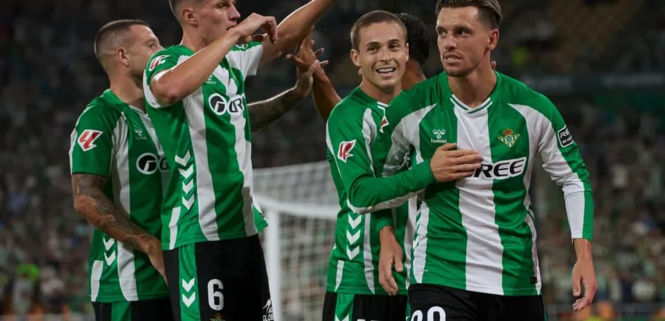 Jugadores del Real Betis celebrando un gol
