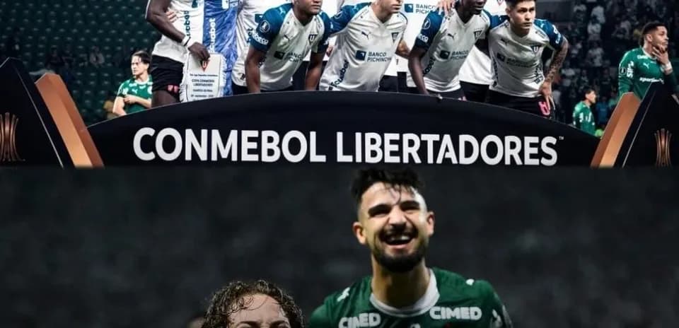 Equipo de LDU de Quito celebrando en la Libertadores