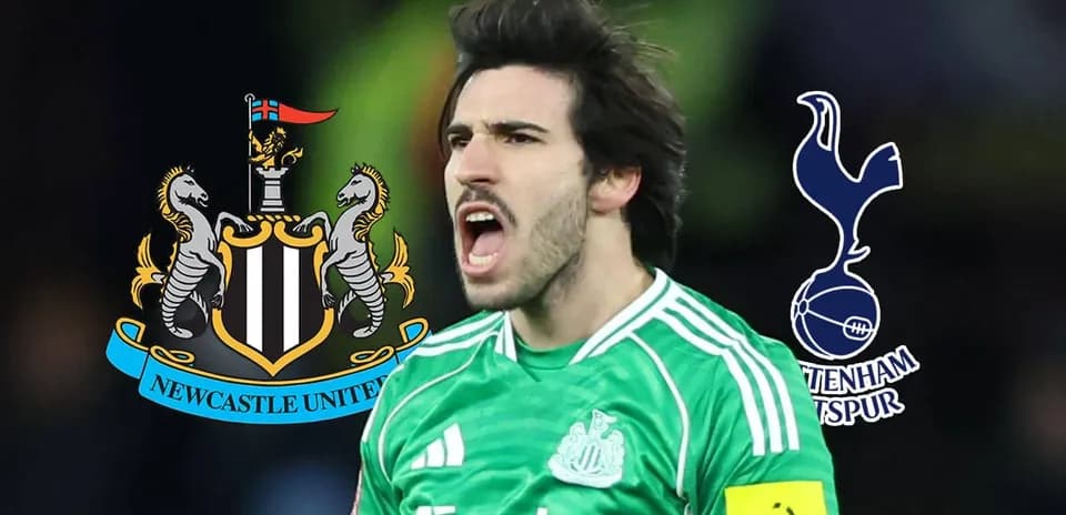 Portero de Newcastle United celebrando en el partido