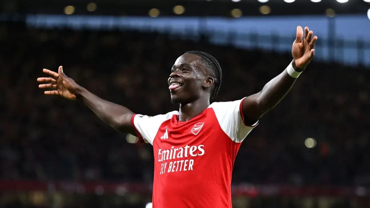 Jugador de Arsenal celebrando un gol en el estadio
