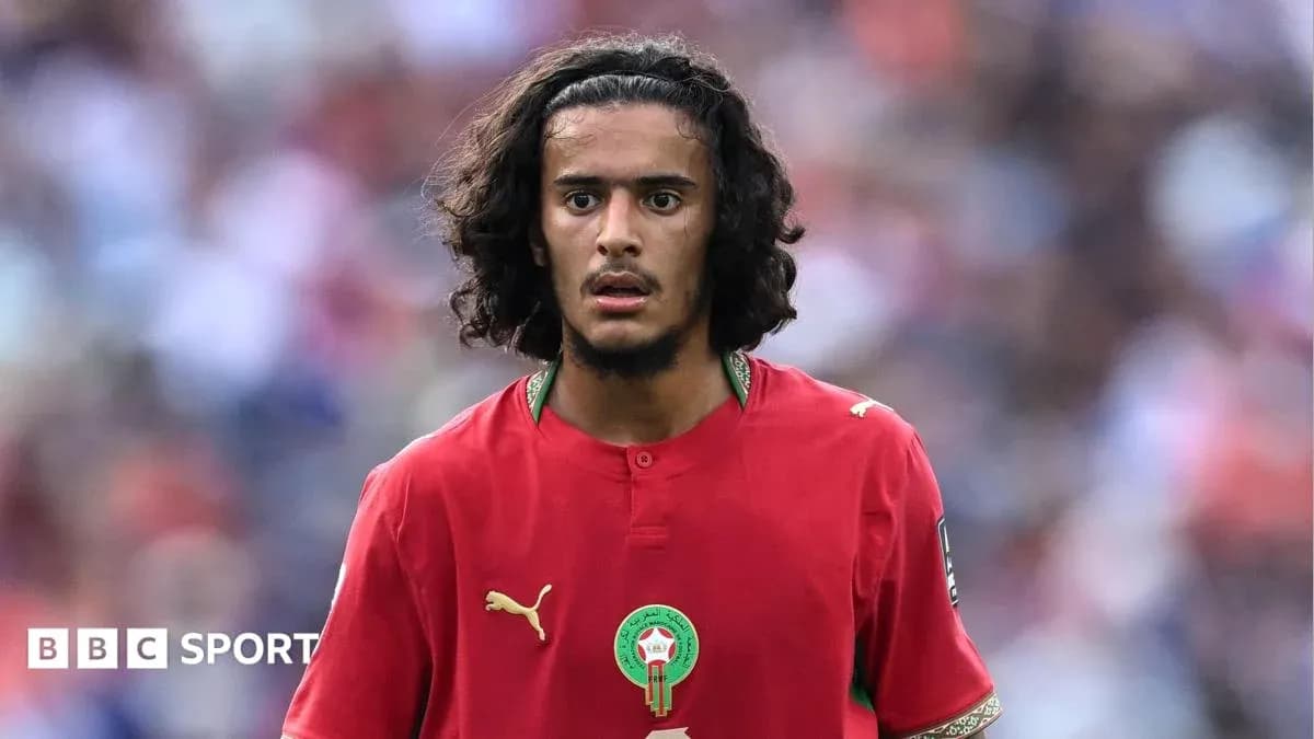 Jugador de Marruecos en el campo durante el partido
