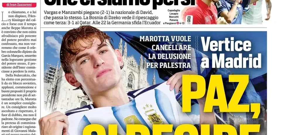Portada de periódico con jugador argentino en camiseta