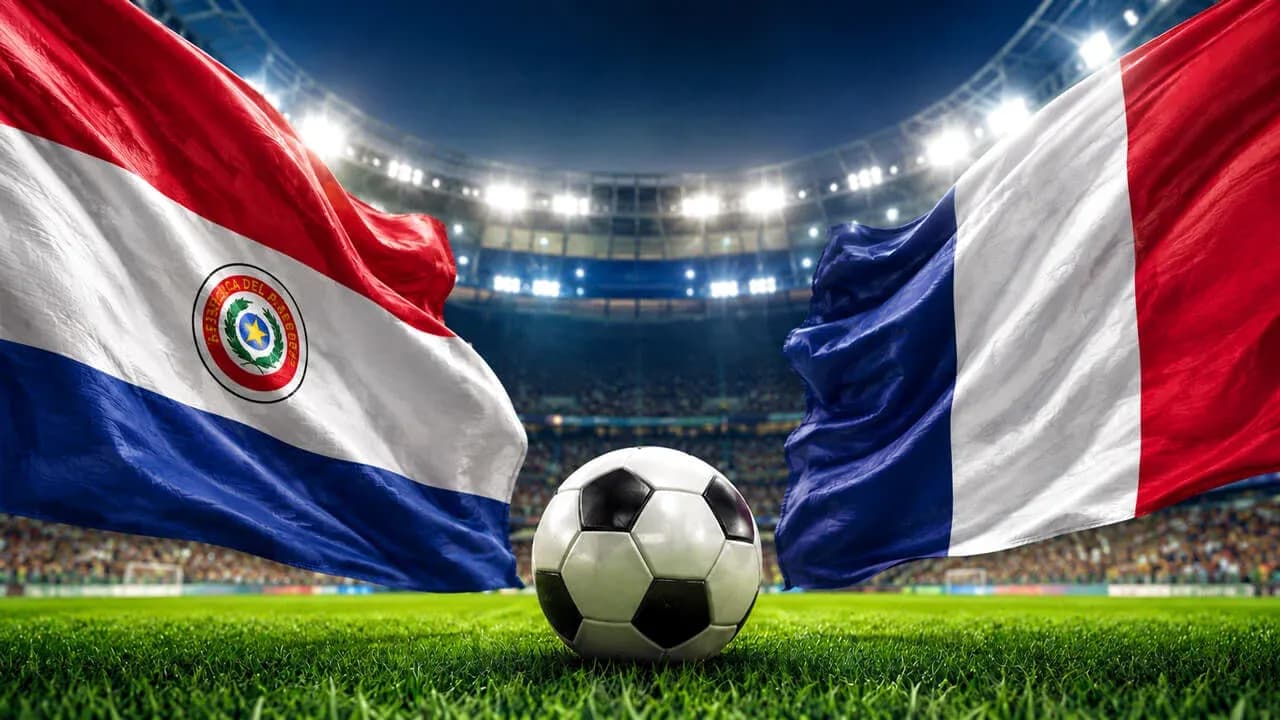 Banderas de Paraguay y Francia en el campo