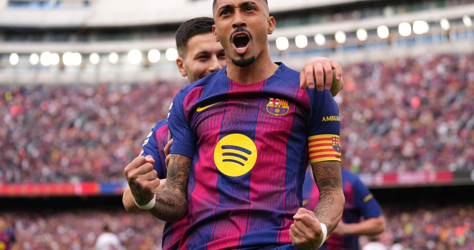 Jugadores de Barcelona celebrando un gol