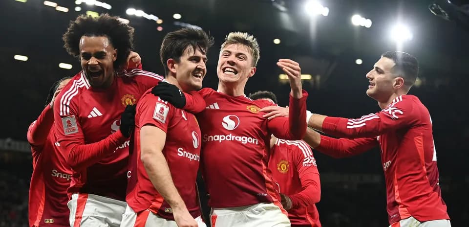 Jugadores del Manchester United celebrando un gol