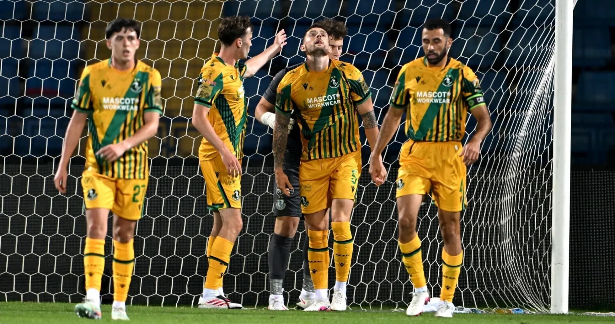 Jugadores de Shamrock Rovers celebrando un gol