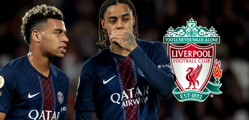 Jugadores de PSG en el campo durante el partido