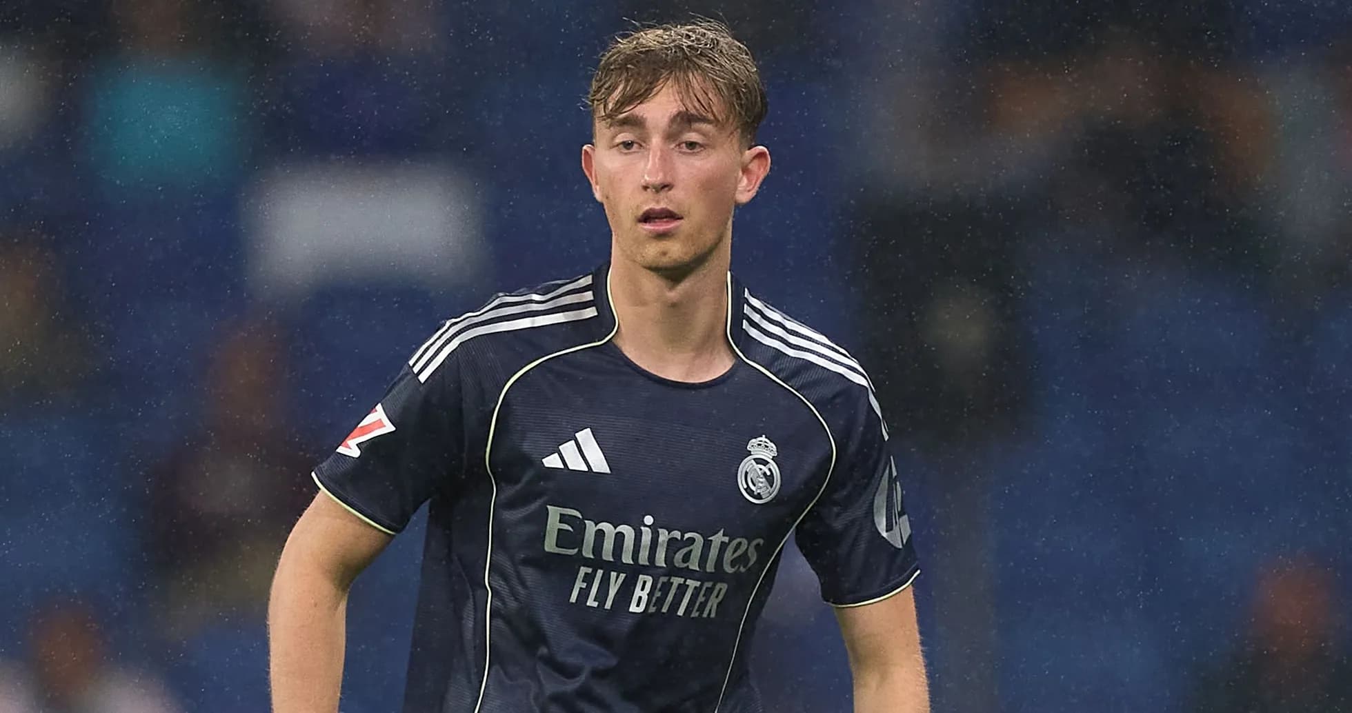 Jugador de Real Madrid en acción durante el partido