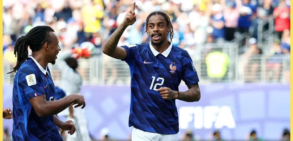 Jugadores de Francia celebrando un gol en partido