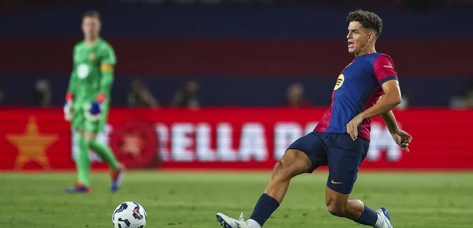 Jugador chutando el balón durante un partido