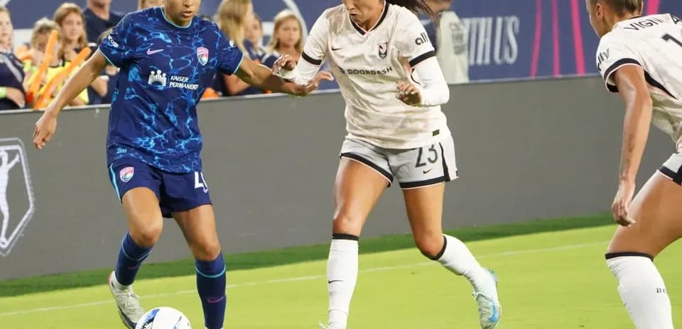 Jugadora de San Diego Wave en acción