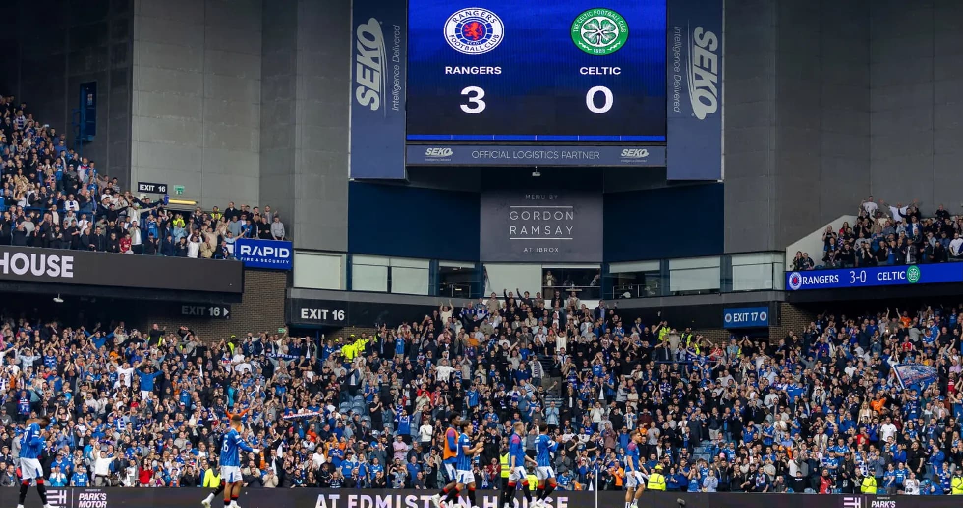 Marcador muestra Rangers 3, Celtic 0 en Ibrox