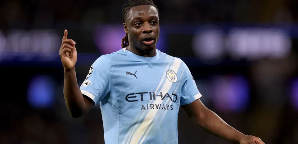 Jugador de Manchester City en acción durante el partido