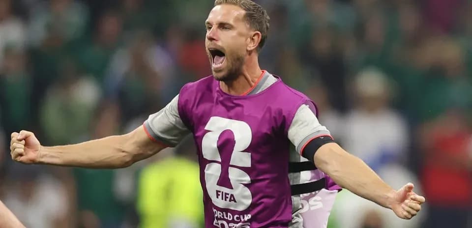 Jugador celebrando con emoción durante un partido