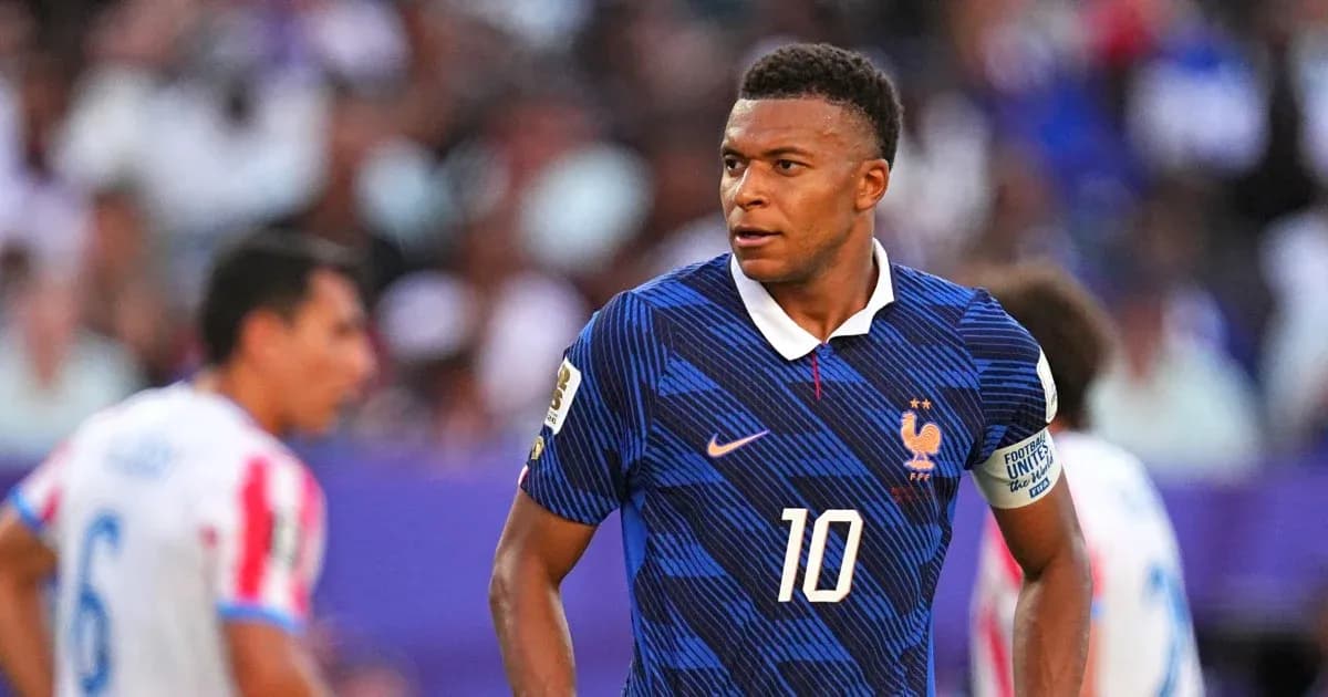 Kylian Mbappé jugando con la selección de Francia