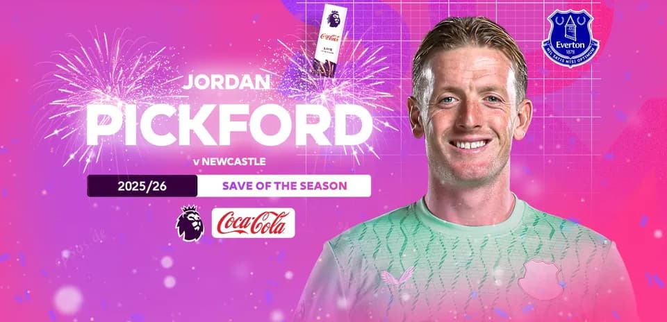 Jordan Pickford celebra la mejor parada de la temporada