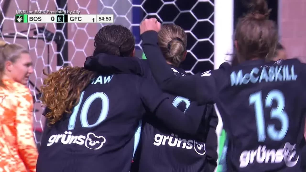 Jugadoras de Gotham FC celebrando un gol