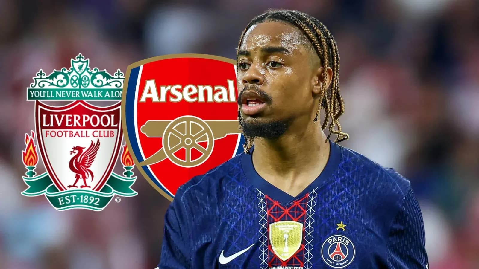 Jugador de PSG con logos de Liverpool y Arsenal