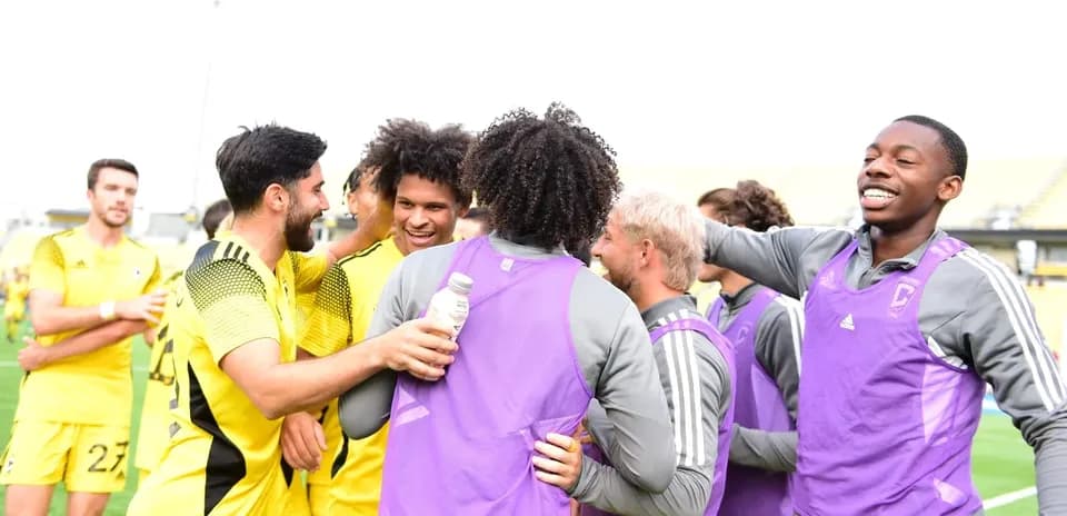 Jugadores del Columbus Crew II celebrando
