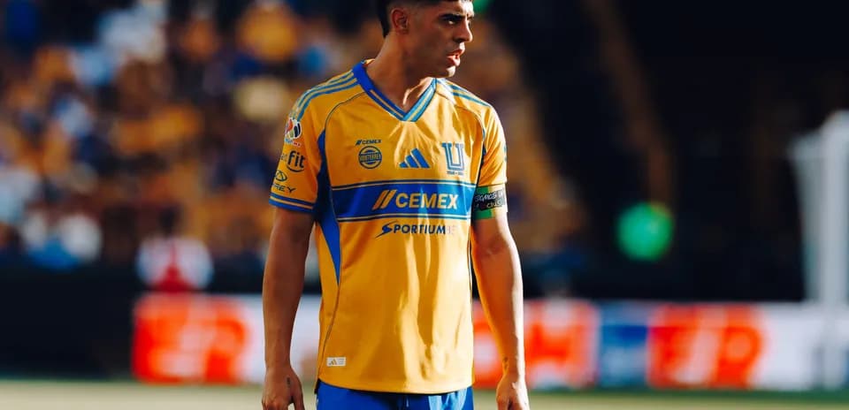 Jugador de Tigres UANL en el partido
