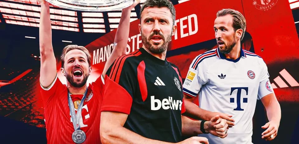 Tres jugadores de fútbol en fondo de Manchester United