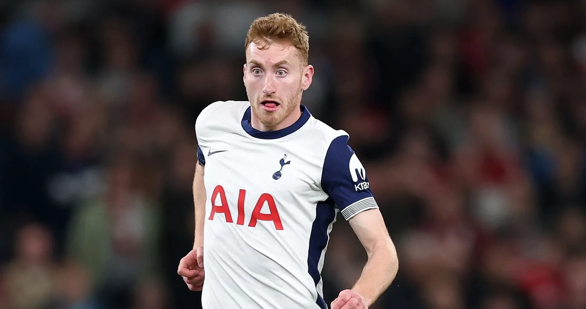 Jugador del Tottenham corriendo durante un partido