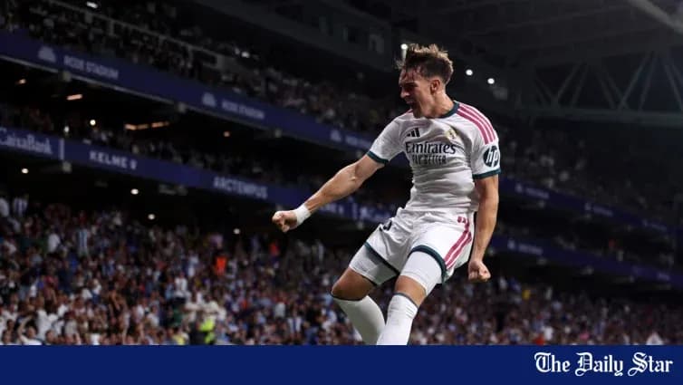 Jugador de Real Madrid celebra un gol en el estadio