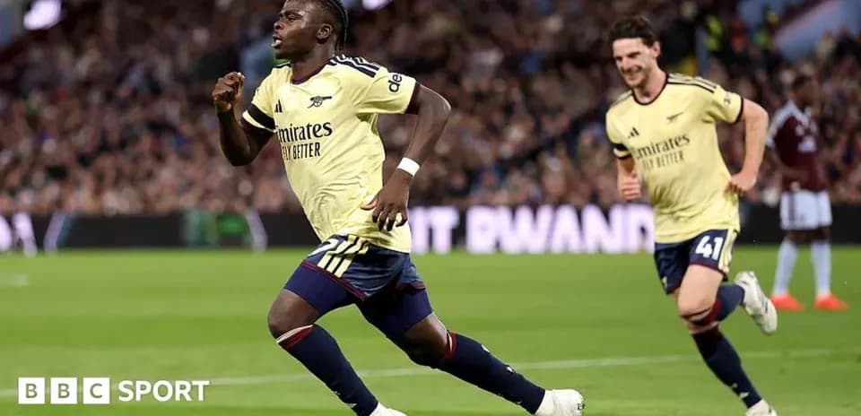 Jugador de Arsenal celebrando un gol en el partido