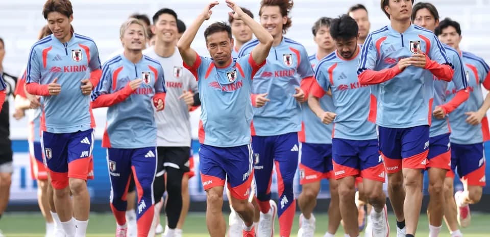 Jugadores de Japón entrenando para el Mundial
