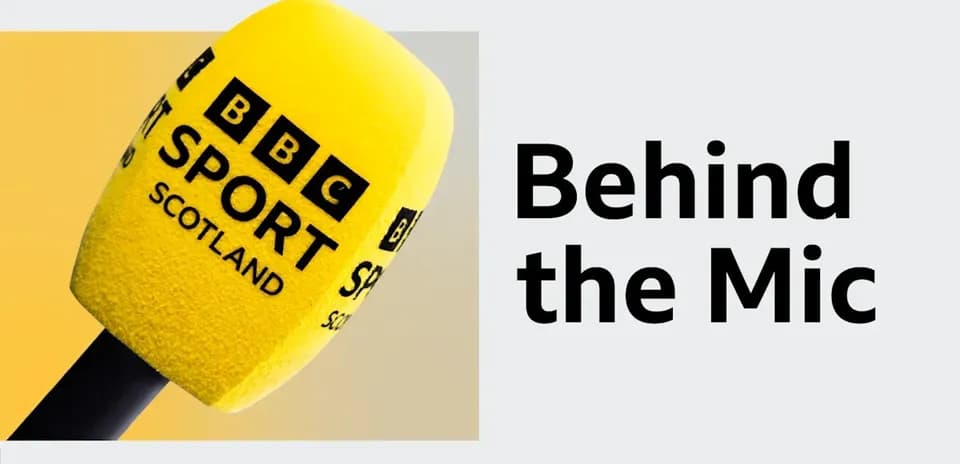 Micrófono de BBC Sport Scotland sobre fondo amarillo