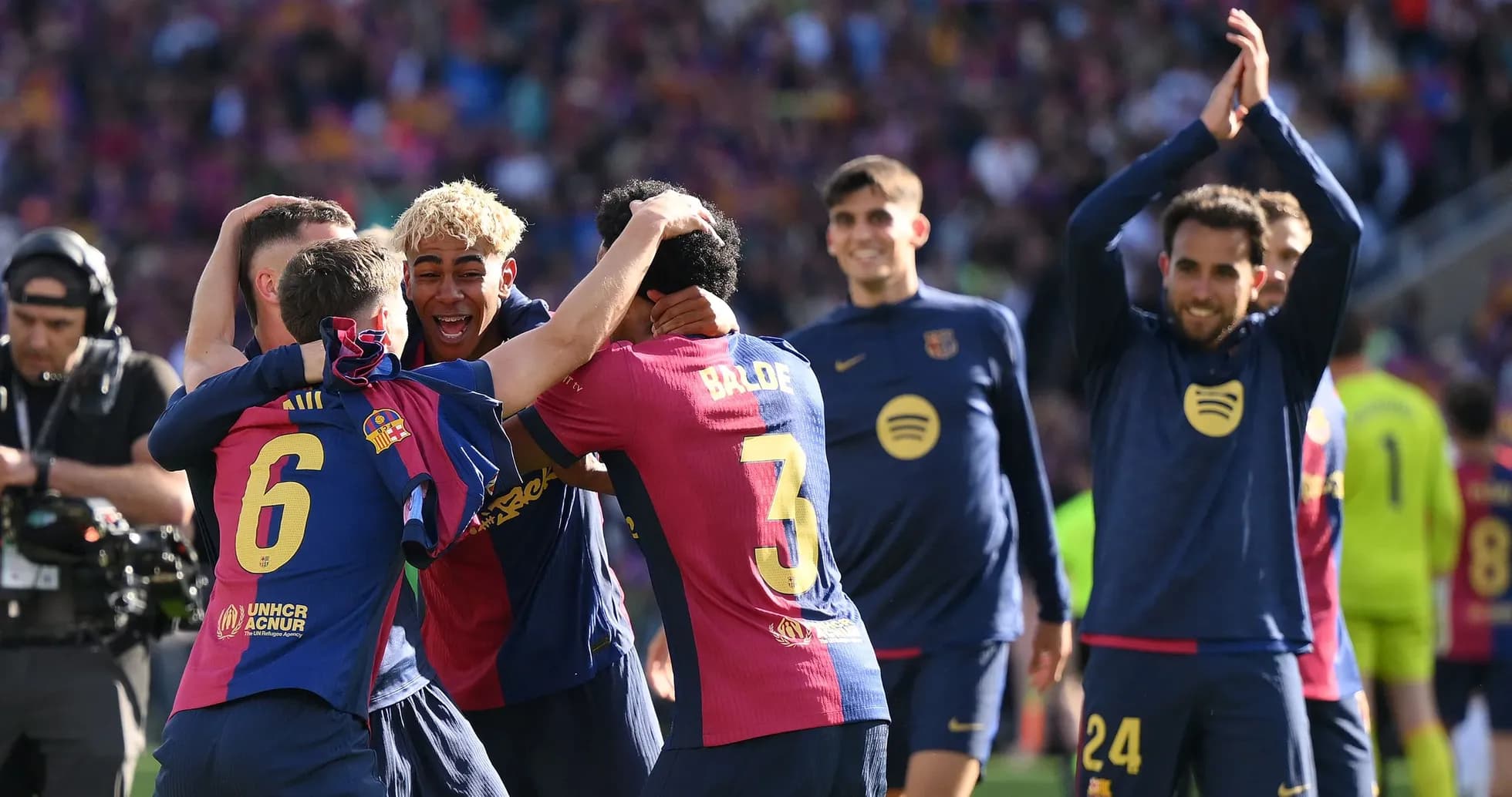 Jugadores del FC Barcelona celebrando una victoria