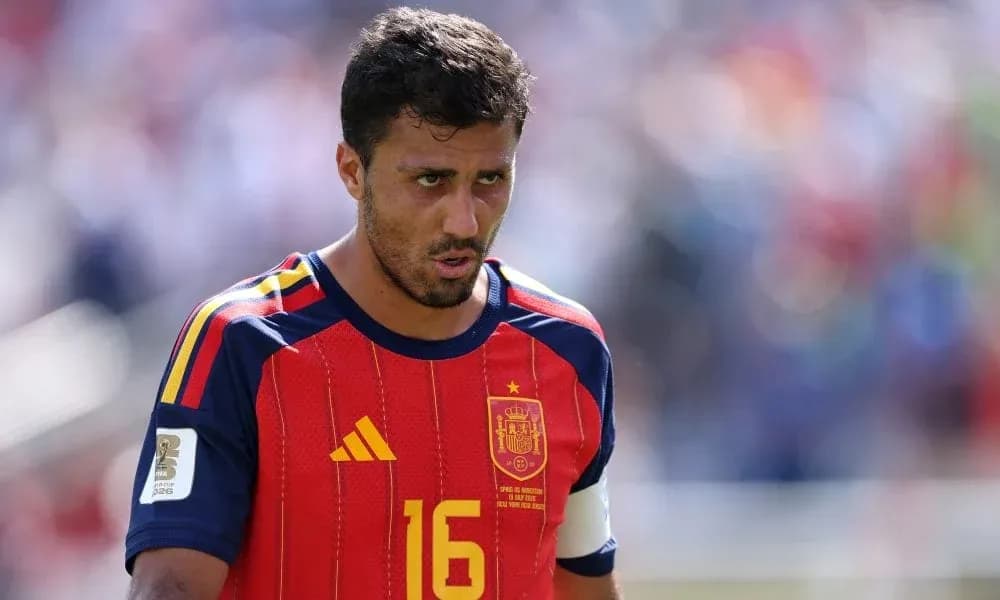 Jugador de España en el campo durante el partido