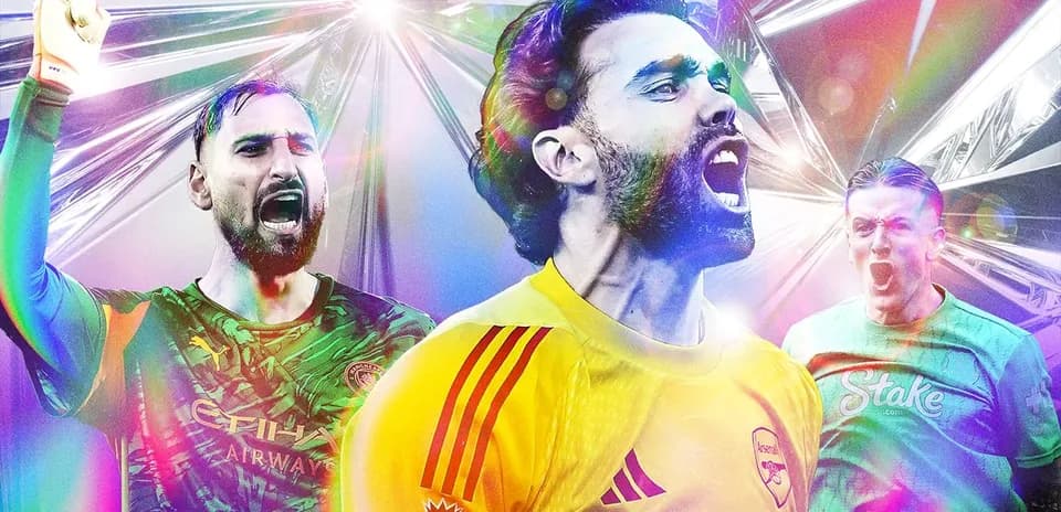 Tres porteros celebrando durante un evento de fútbol