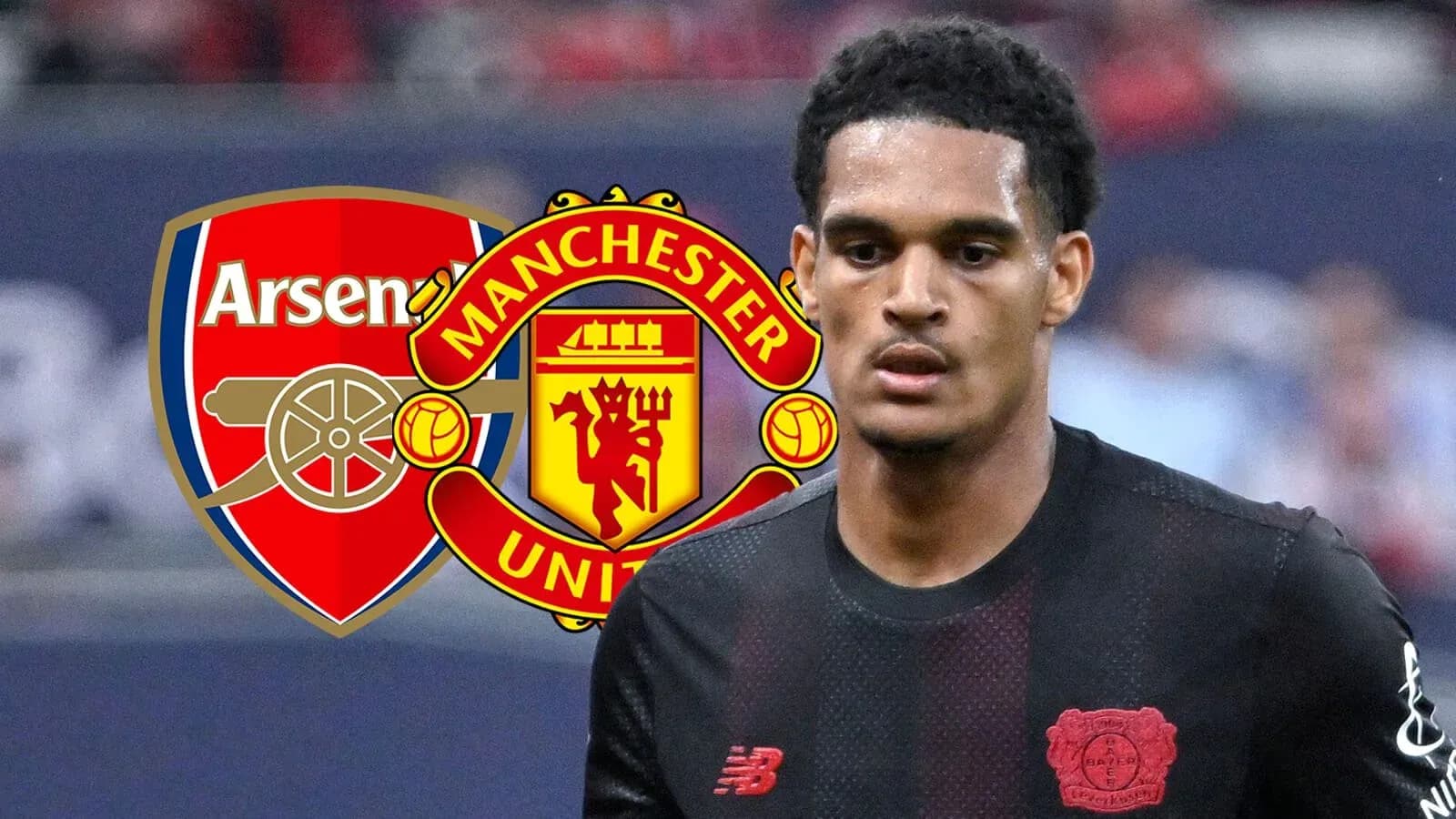 Jugador con camiseta negra frente a logos de Arsenal y Manchester United