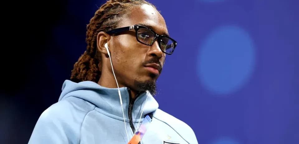Jugador con auriculares en vestuario de Inglaterra