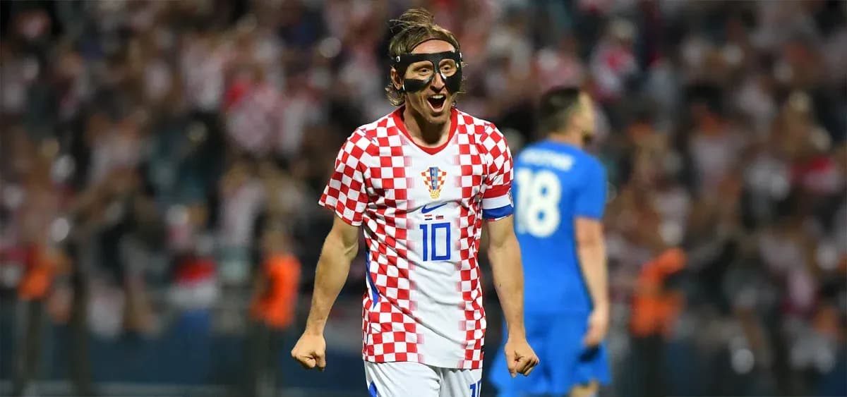 Luka Modrić celebrando un gol con la selección croata