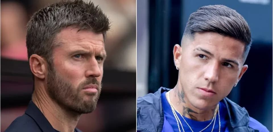 Dos hombres con diferentes estilos de cabello y ropa